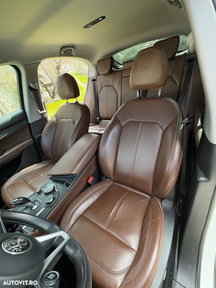 Alfa Romeo Stelvio 2.0 Turbo AWD AT8 Super - 19