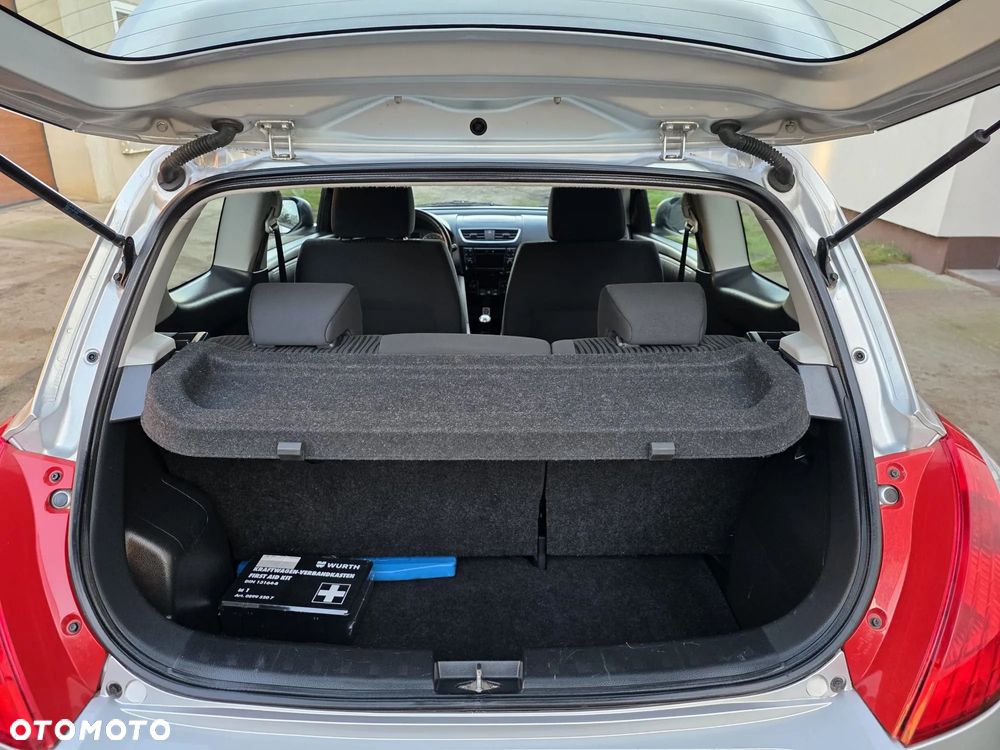 Suzuki Swift 1.2 X-ITE - 10