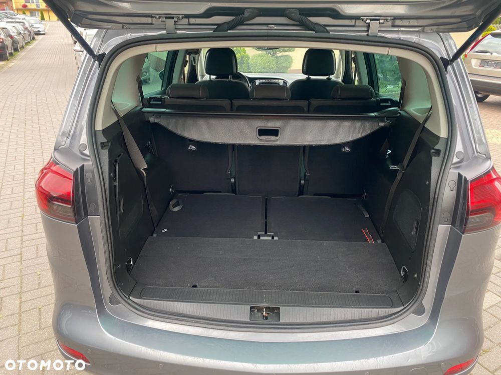 Opel Zafira - 10