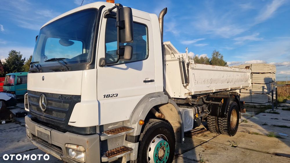 Mercedes-Benz Axor 1823 - 15