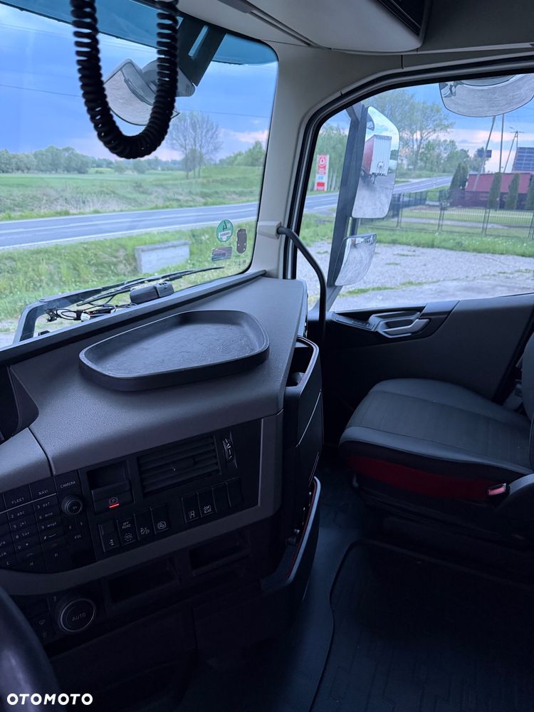 Volvo FH - 8