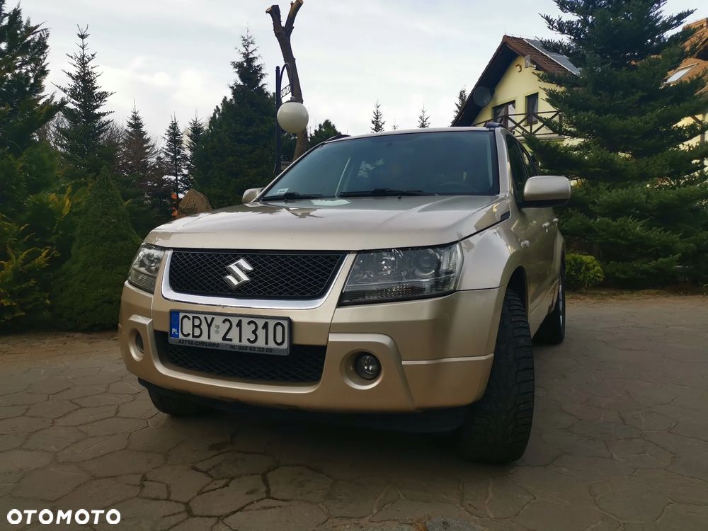 Suzuki Grand Vitara 2.0 De luxe - 18