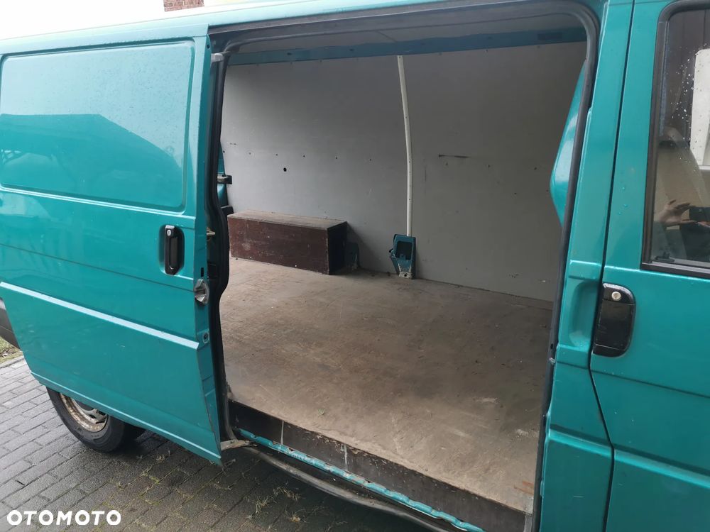 Volkswagen Transporter - 8