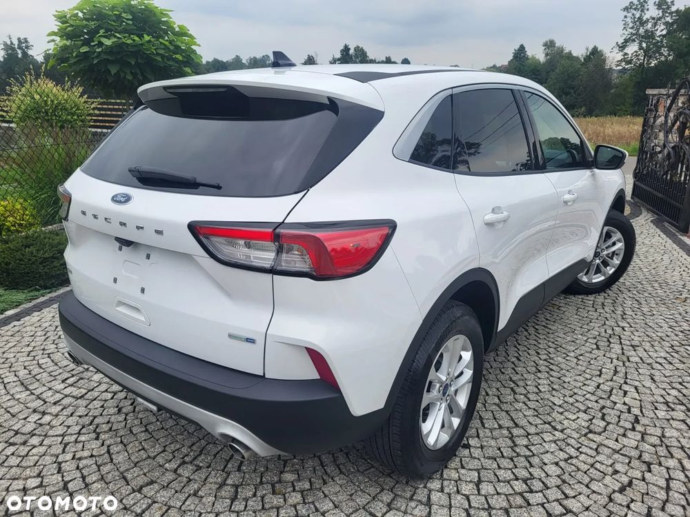 Ford Kuga - 24