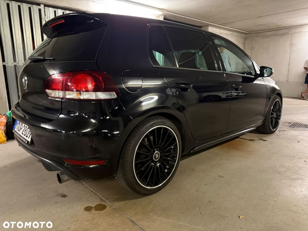 Volkswagen Golf - 5