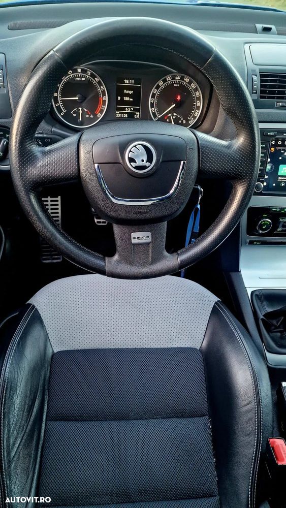 Skoda Octavia 2.0 TDI DPF RS - 25