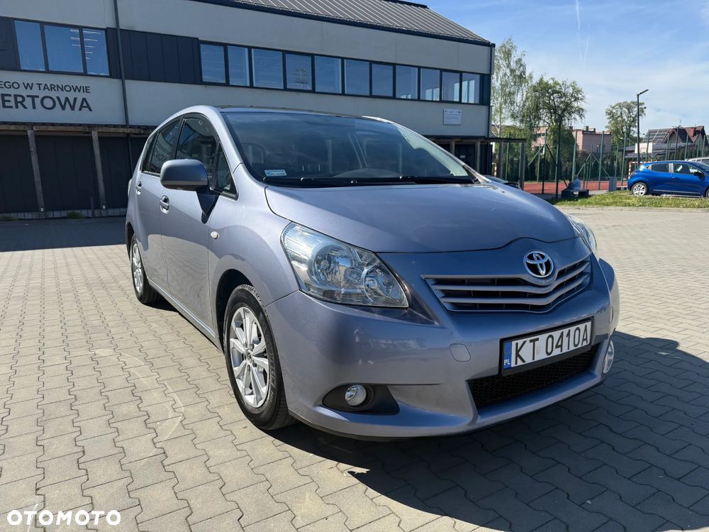 Toyota Verso 2.0 D-4D Edition - 1