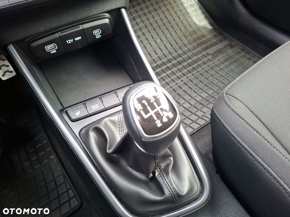 Hyundai Bayon - 23
