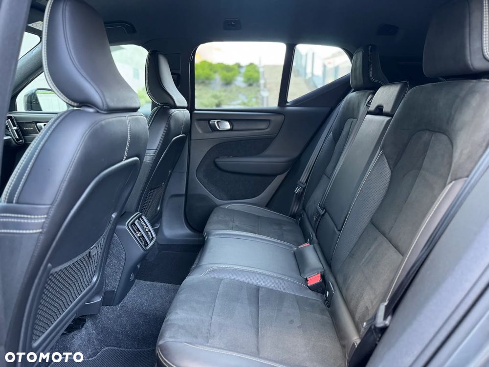 Volvo XC 40 T4 R-Design - 14