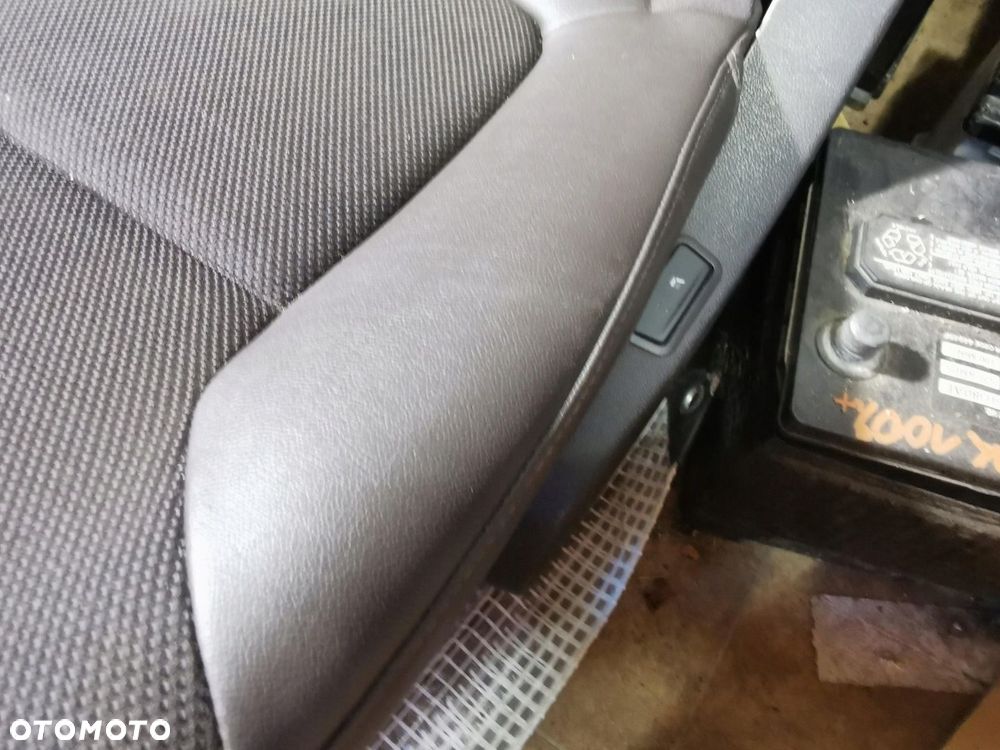 RENAULT ESPACE V 5 14-19 FOTELE TYŁ TYLNE PÓŁSKÓRA GRZANE 3 SZTUKI 2GI RZĄD - 10