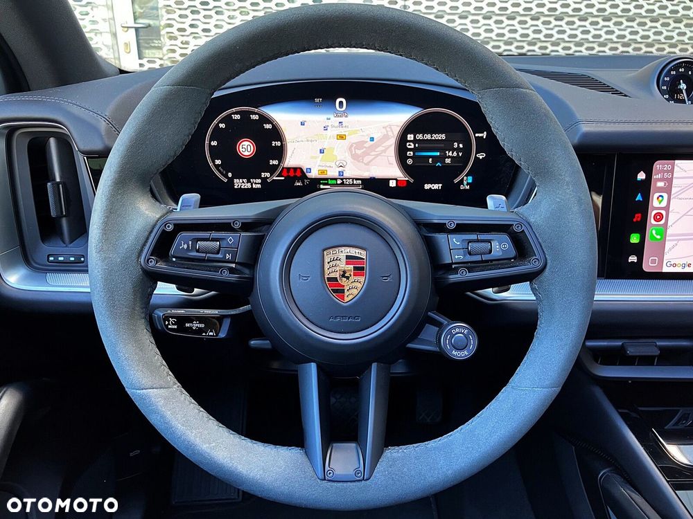 Porsche Cayenne - 24