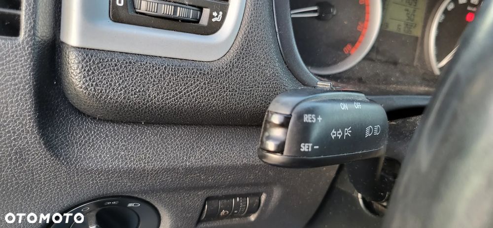 Skoda Fabia 1.4 16V Ambiente - 12