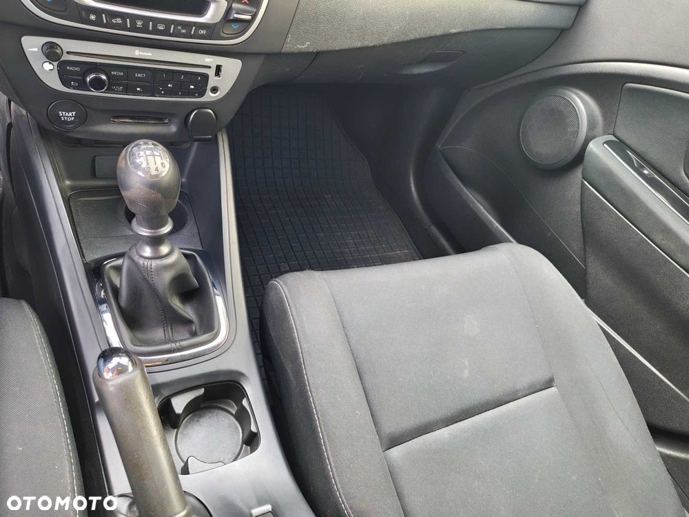 Renault Megane - 8