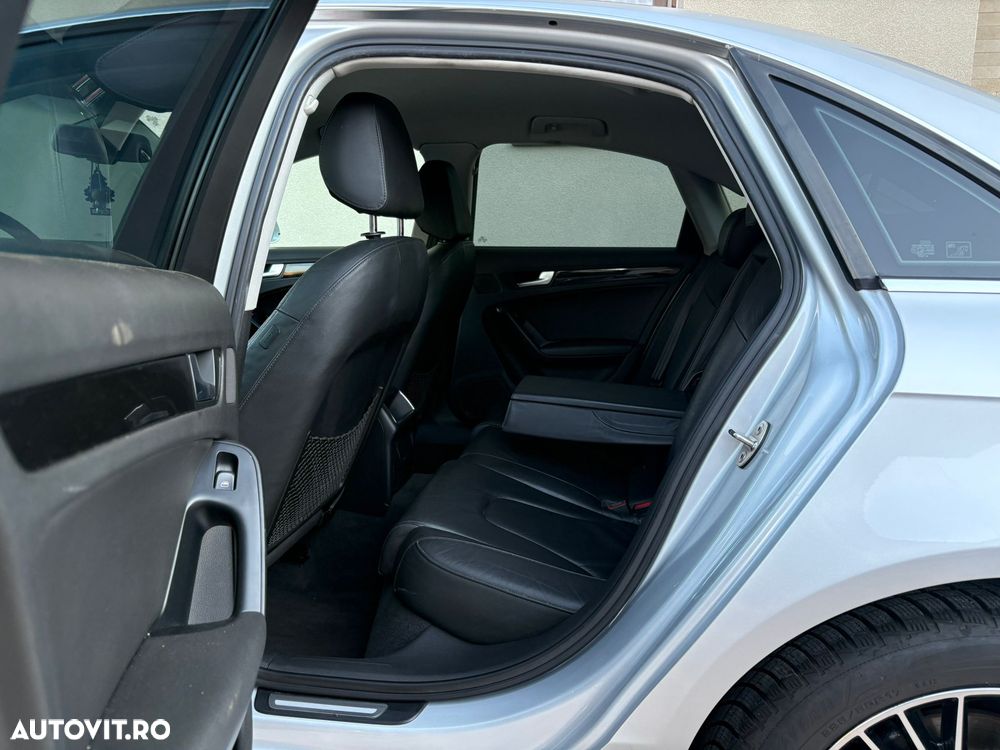 Audi A4 Limuzina 2.0 TDI B8 - 12