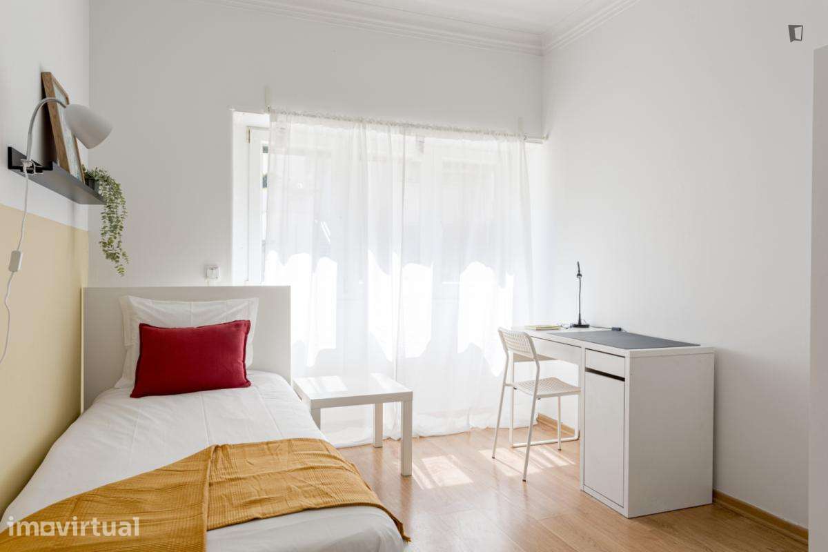 Quarto - localizado em Sete Rios Lisbon - Grande imagem: 3/16