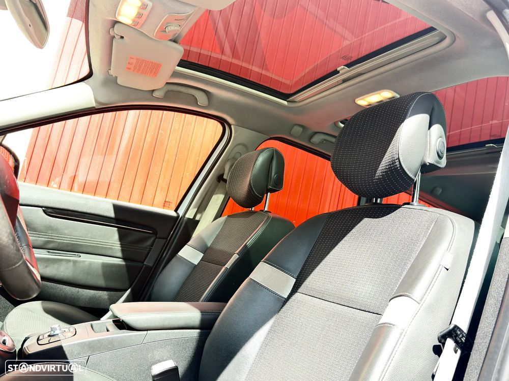 Renault Grand Scénic Energy dCi 130 Start & Stop Bose Edition - 6