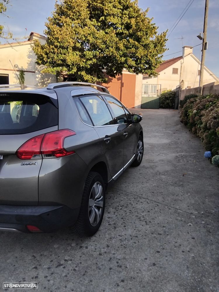 Peugeot 2008 - 4