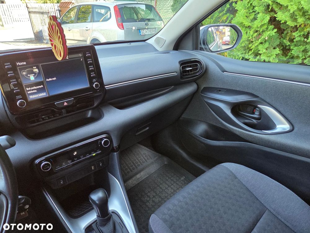 Toyota Yaris - 22