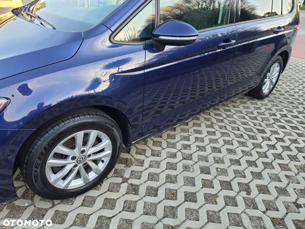 Volkswagen Touran 2.0 TDI BMT Comfortline - 11