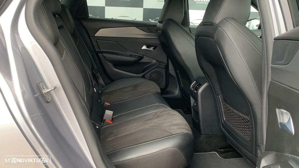 Peugeot 308 SW 1.6 Hybrid GT e-EAT8 - 34