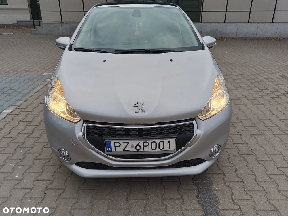 Peugeot 208 1.6 e-HDi Allure STT - 2