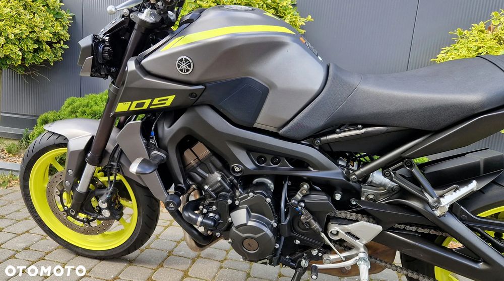 Yamaha MT - 26