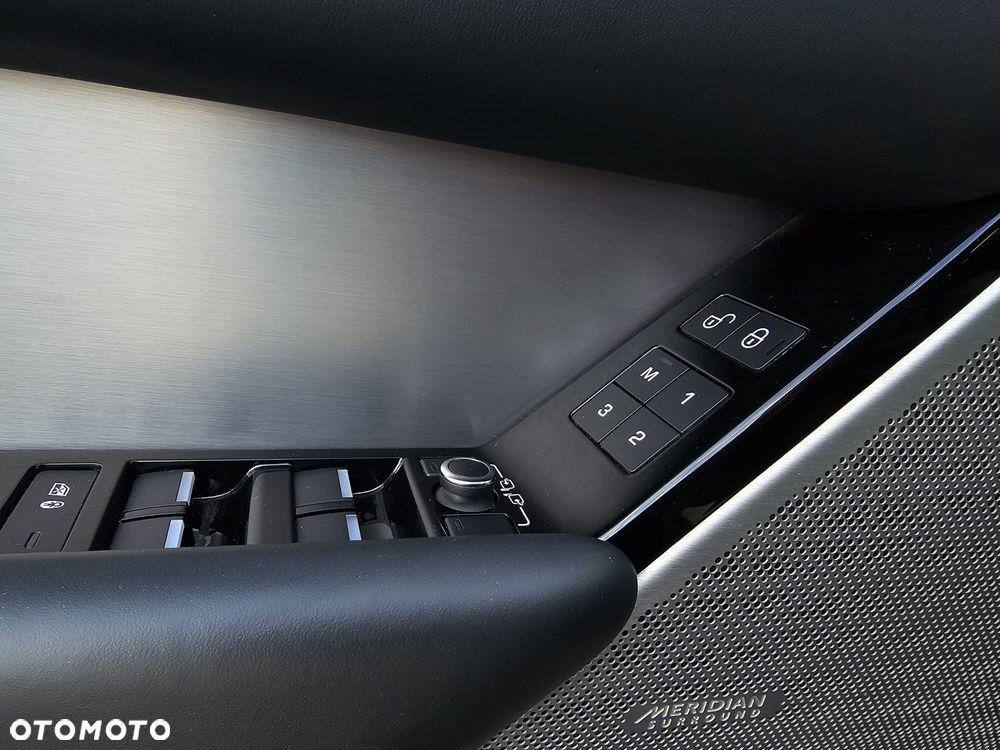 Land Rover Range Rover Velar - 32