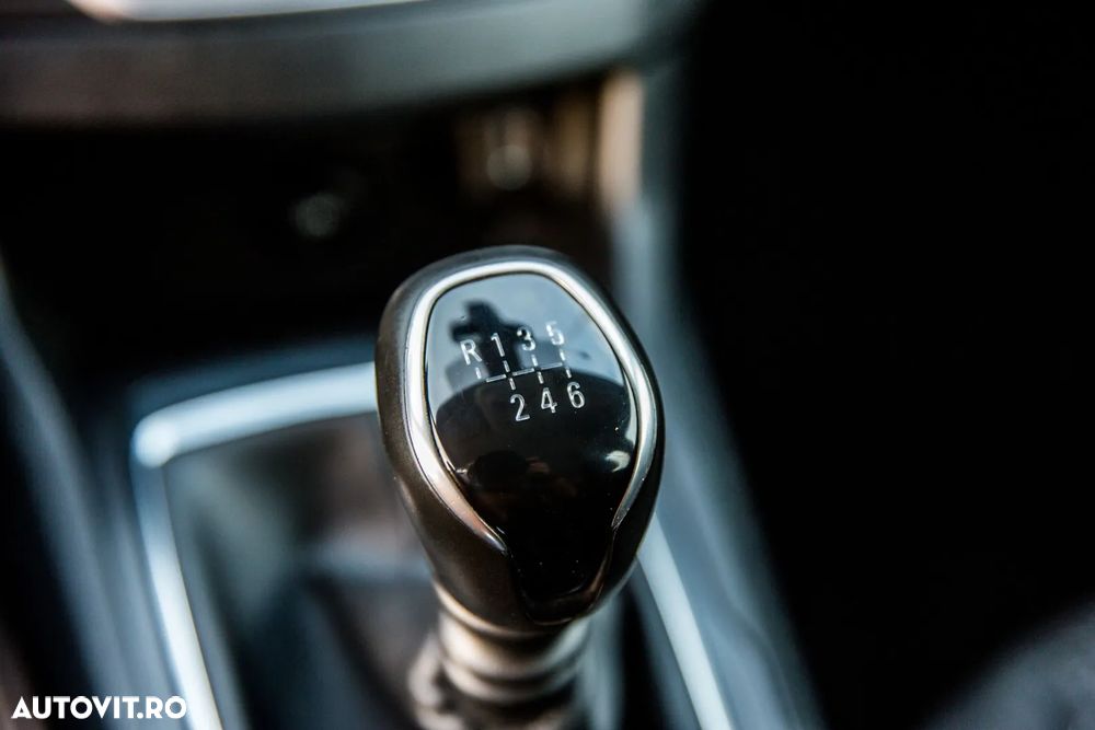 Peugeot 308 SW BlueHDi 100 Stop & Start Active - 21