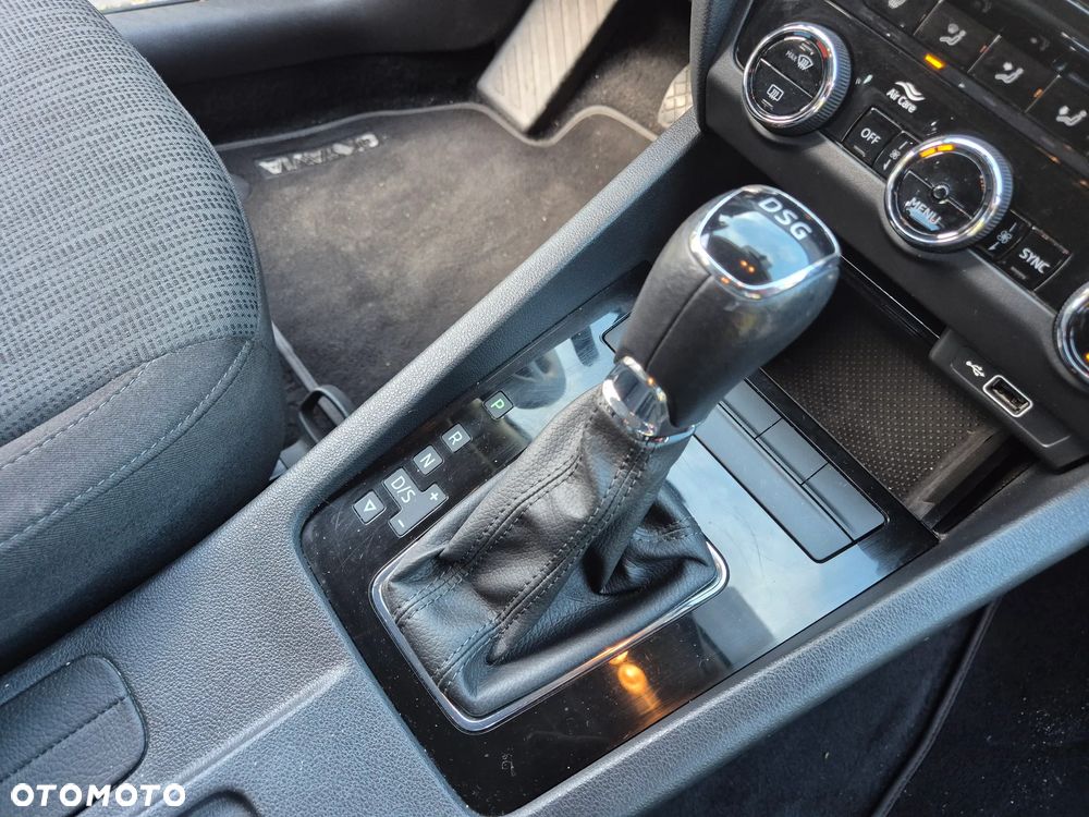 Skoda Octavia 2.0 TDI Style DSG - 22