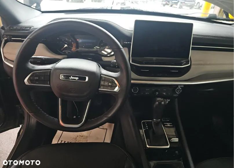 Jeep Compass - 8