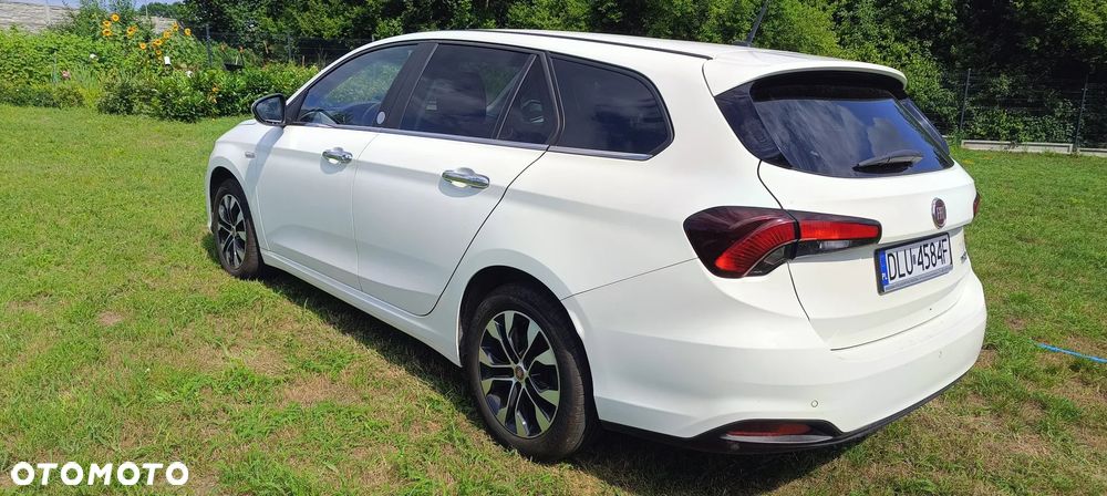 Fiat Tipo - 12