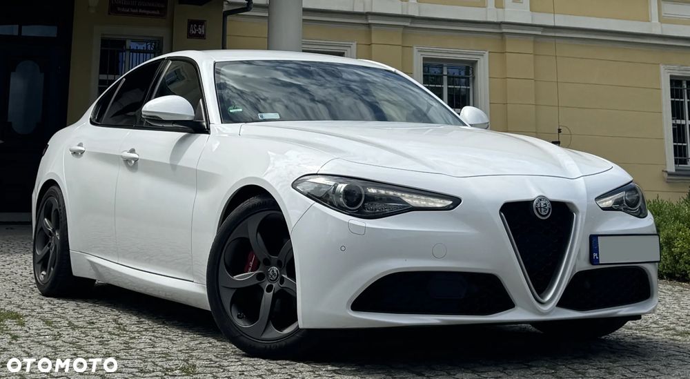 Alfa Romeo Giulia 2.0 Turbo Super - 1