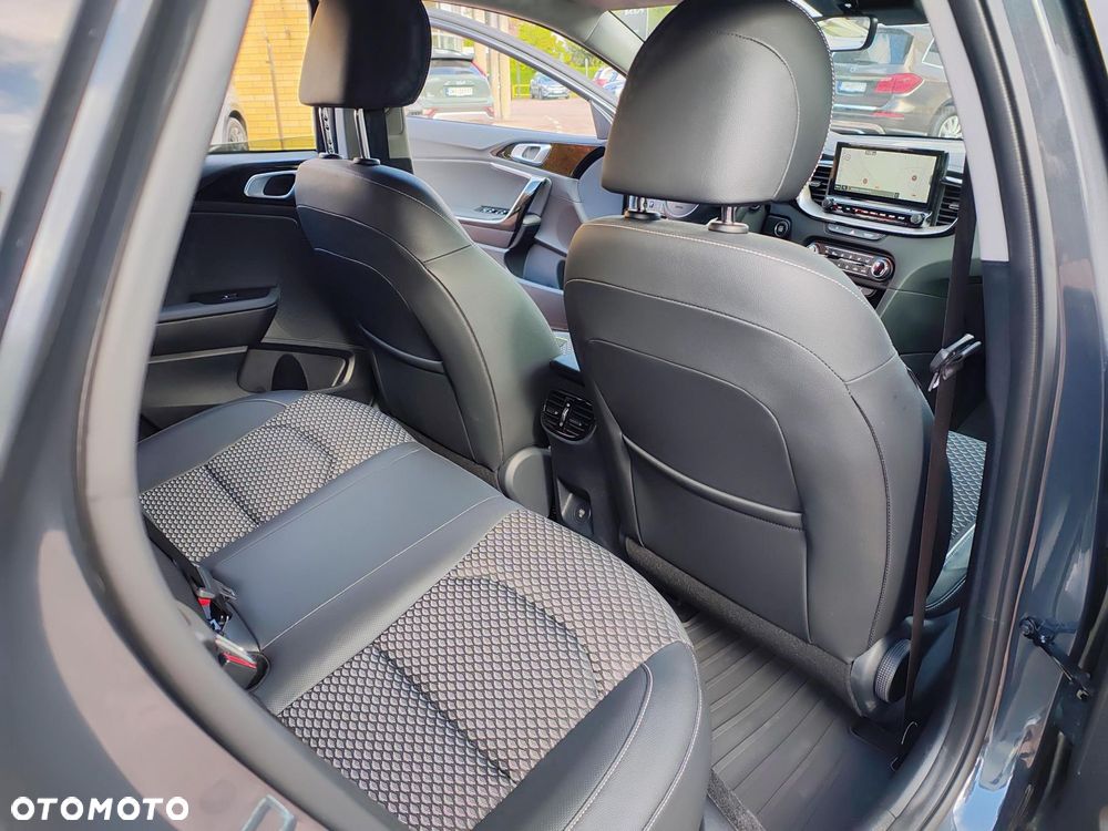 Kia Ceed 1.5 T-GDI Tribute - 25