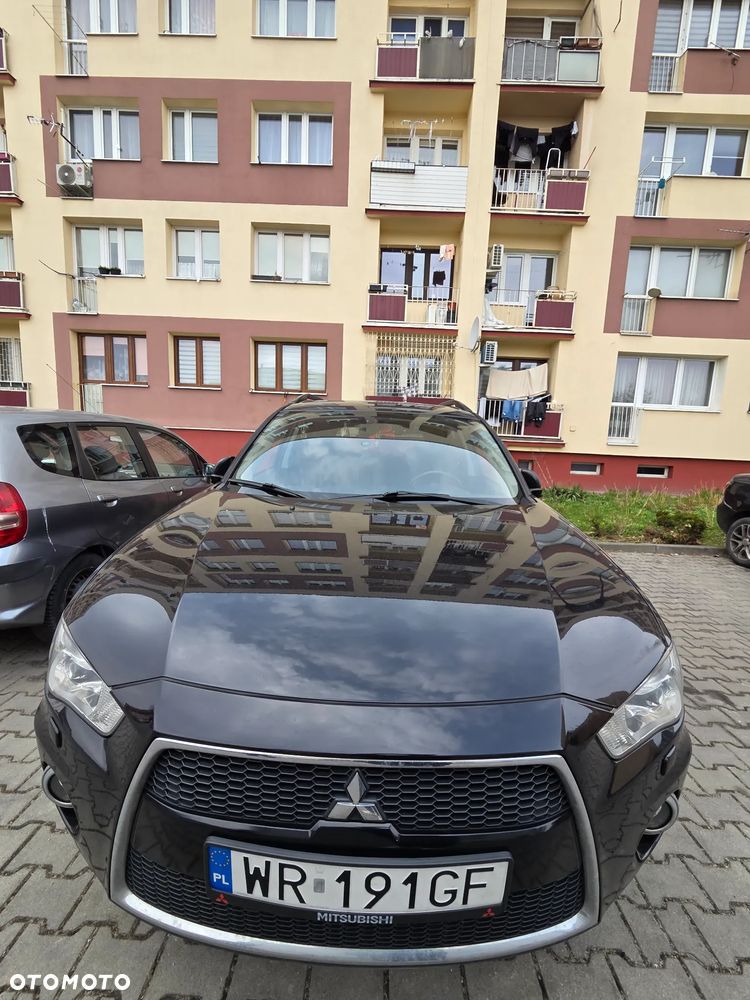 Mitsubishi Outlander 2.2 DID Intense EU5 - 9