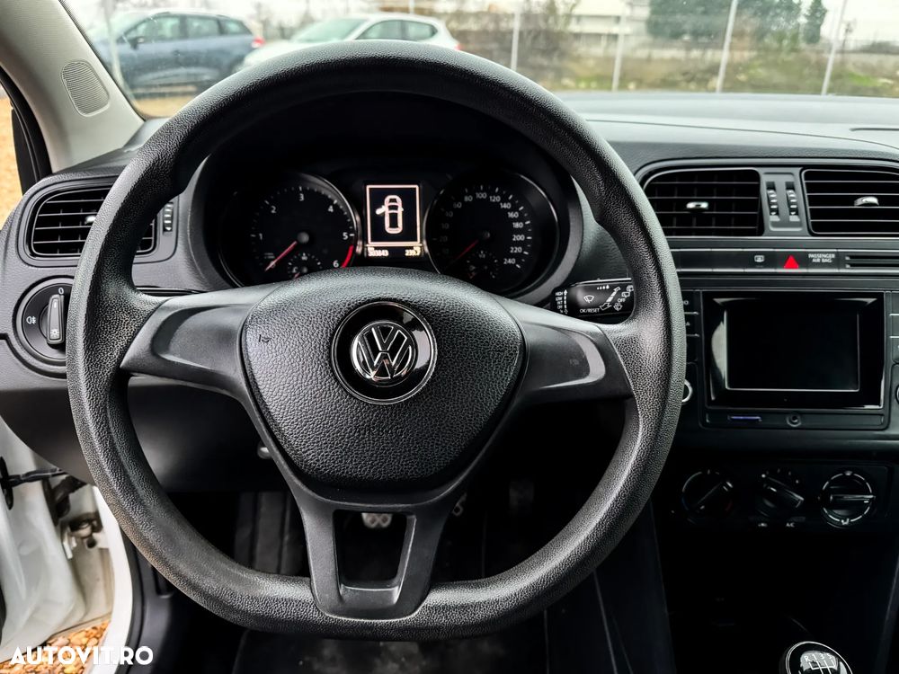Volkswagen Polo - 8