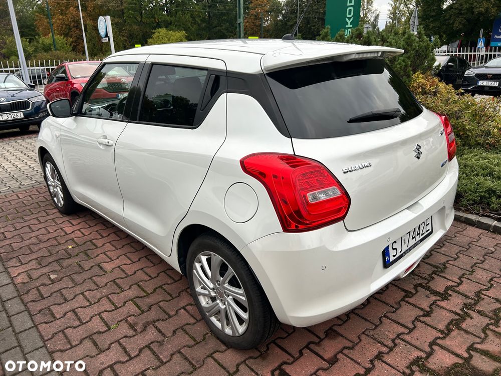 Suzuki Swift - 4