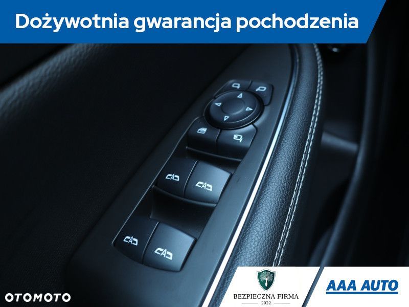 Opel Insignia - 21