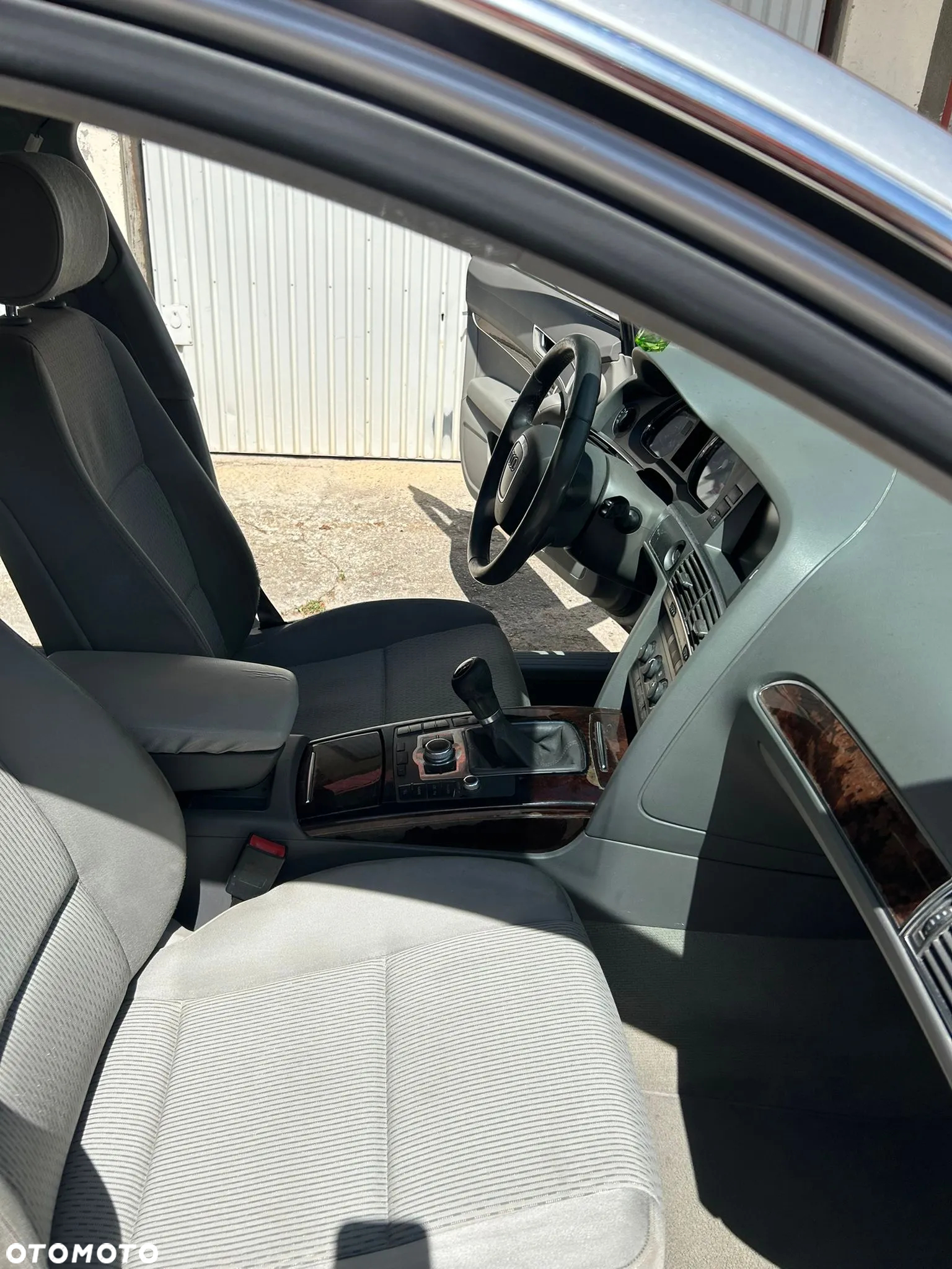 Audi A6 2.4 - 13