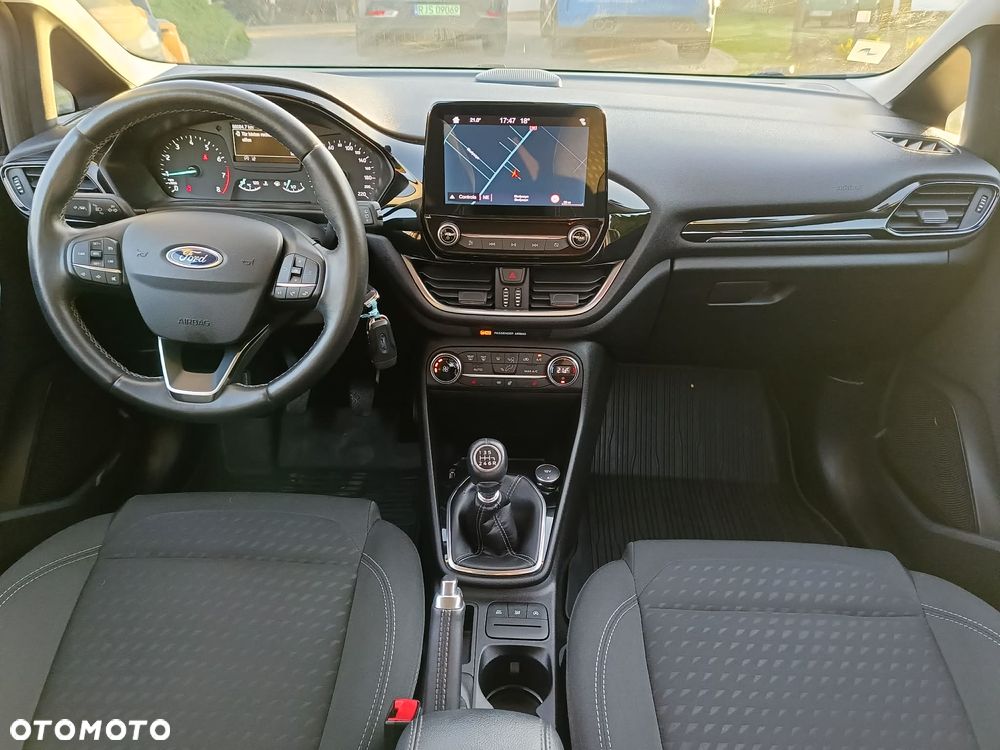 Ford Fiesta 1.0 EcoBoost S&S TITANIUM - 8