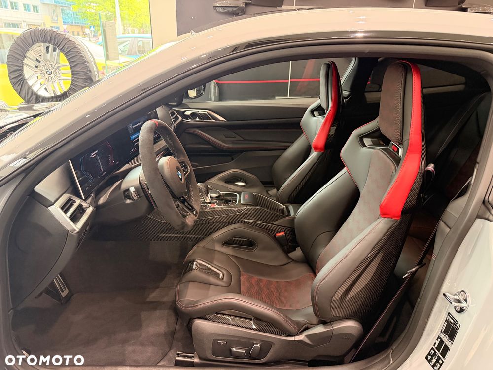 BMW M4 CS xDrive - 10