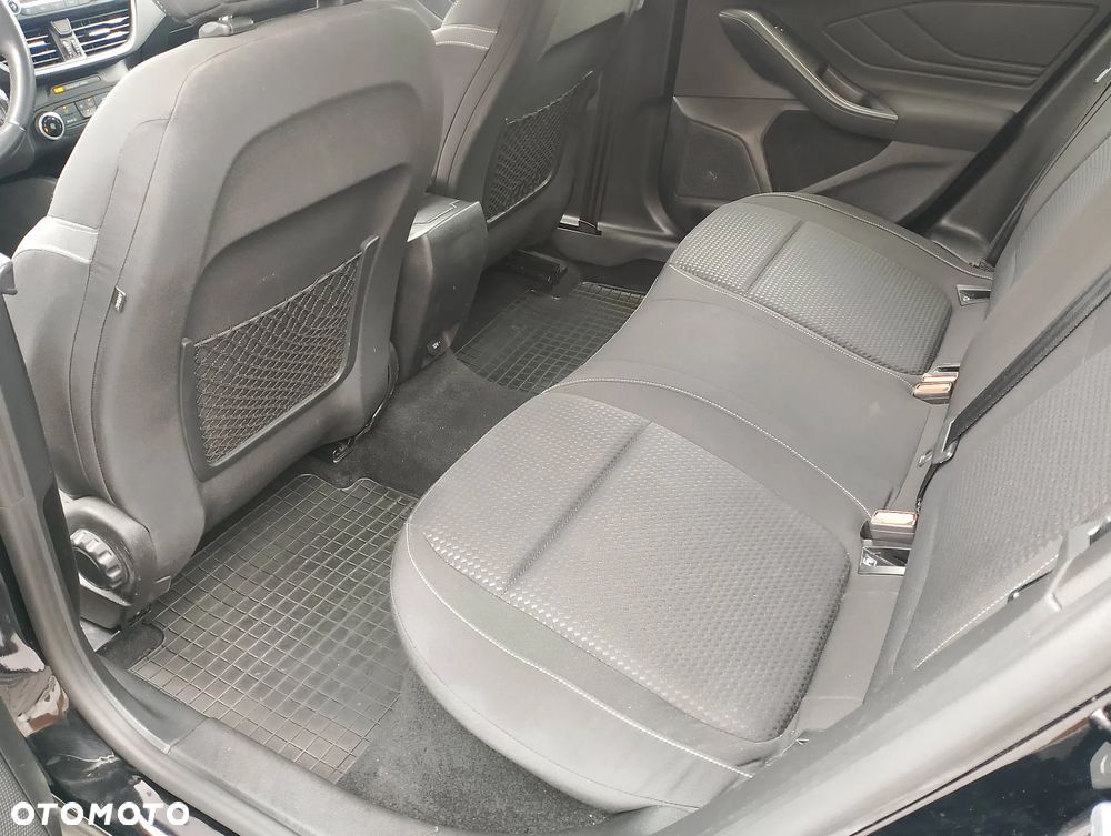 Ford Focus 1.5 TDCi SYNC Edition - 31