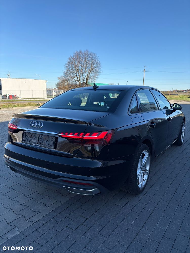 Audi A4 Limousine - 3