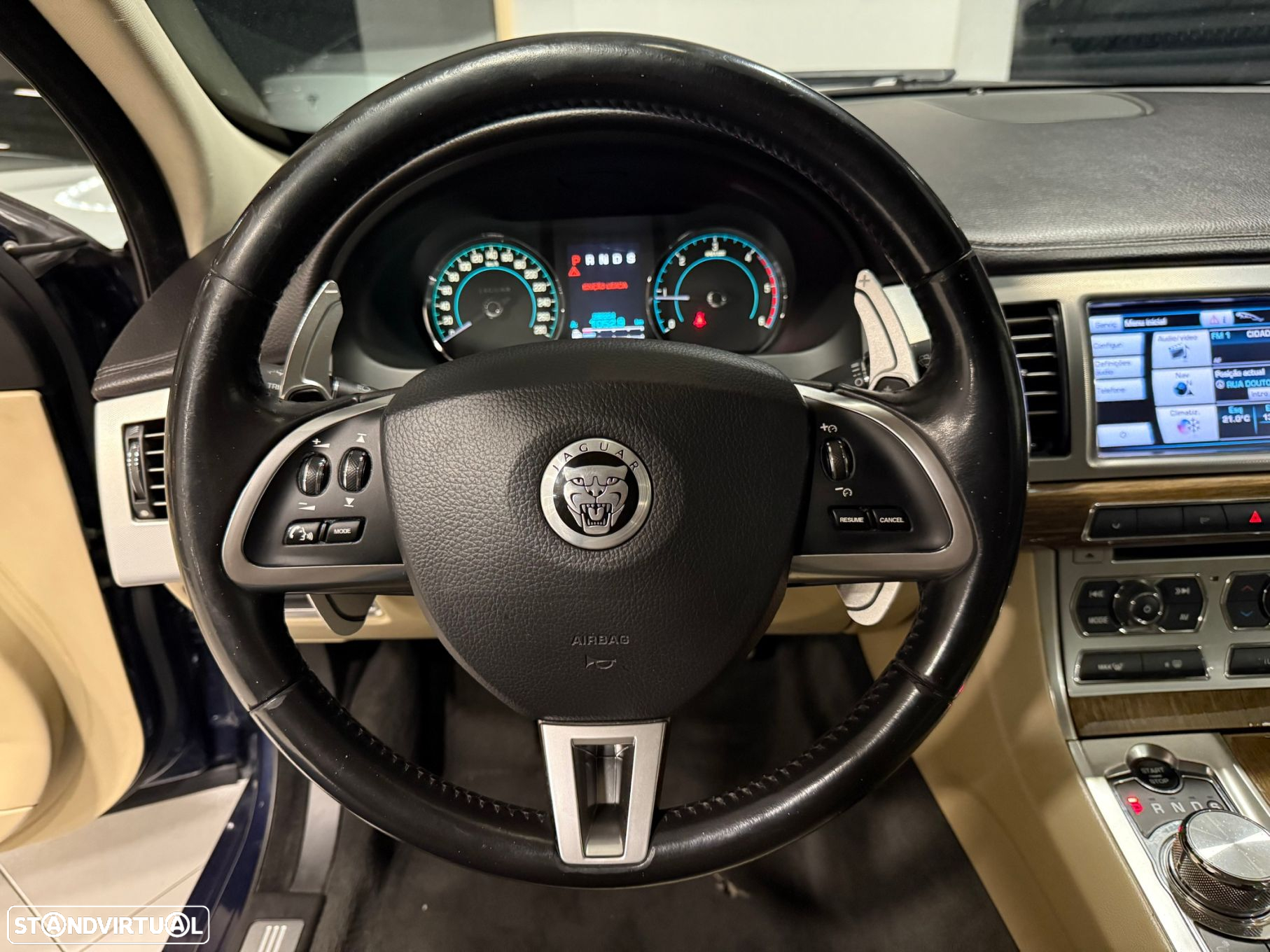 Jaguar XF 2.2 D Premium Luxury - 5