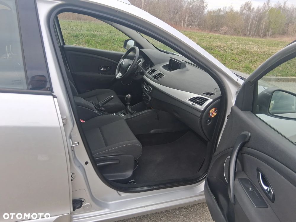 Renault Megane ENERGY dCi 110 Start & Stop LIMITED - 17