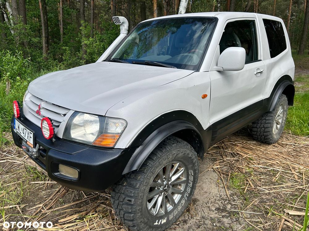 Mitsubishi Pajero - 8