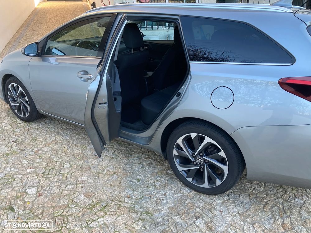 Toyota Auris Touring Sports 1.6 D-4D Comfort+P.Sport - 5
