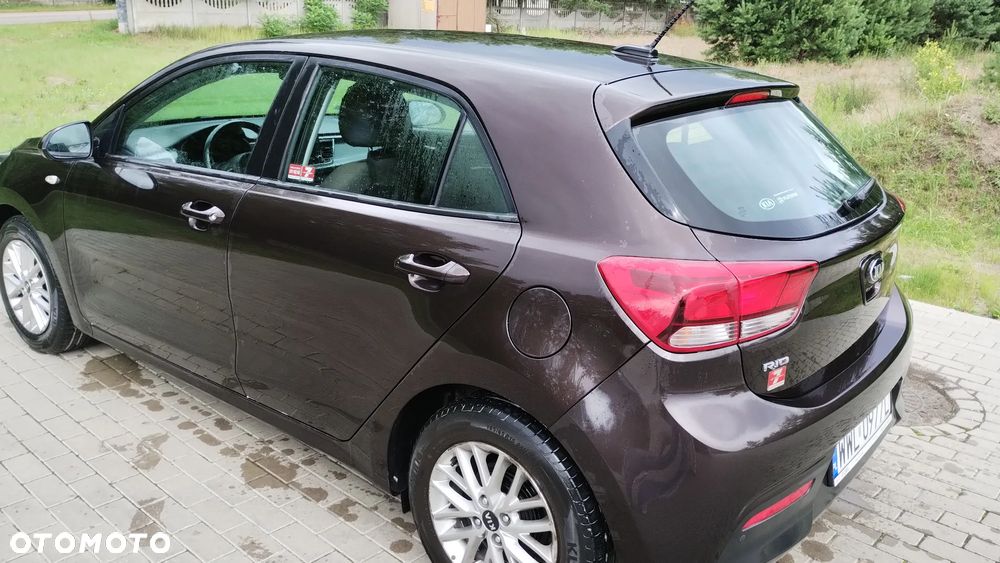 Kia Rio 1.2 L - 19