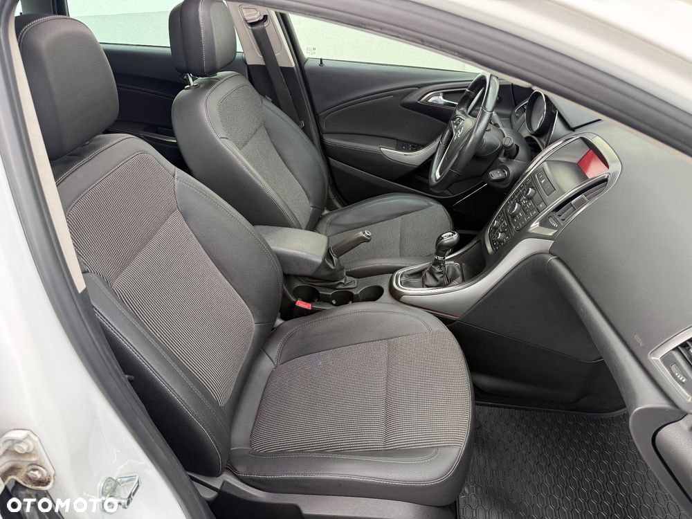 Opel Astra 1.4 T Cosmo - 10