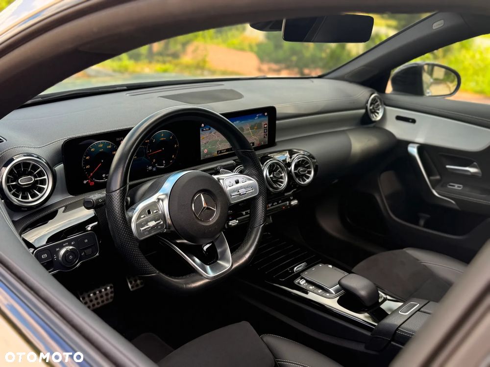 Mercedes-Benz CLA 200 d AMG Line 8G-DCT - 14