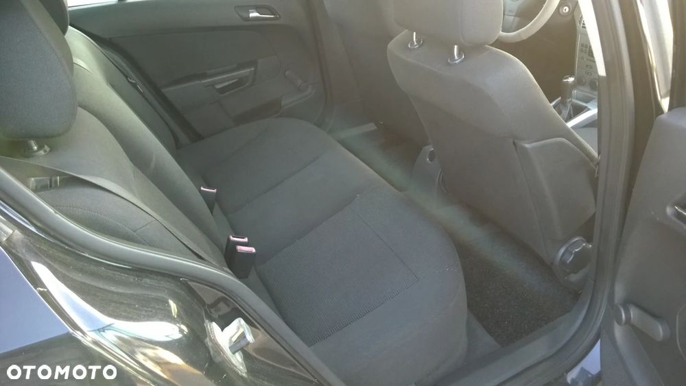 Opel Astra 1.6 Cosmo - 11